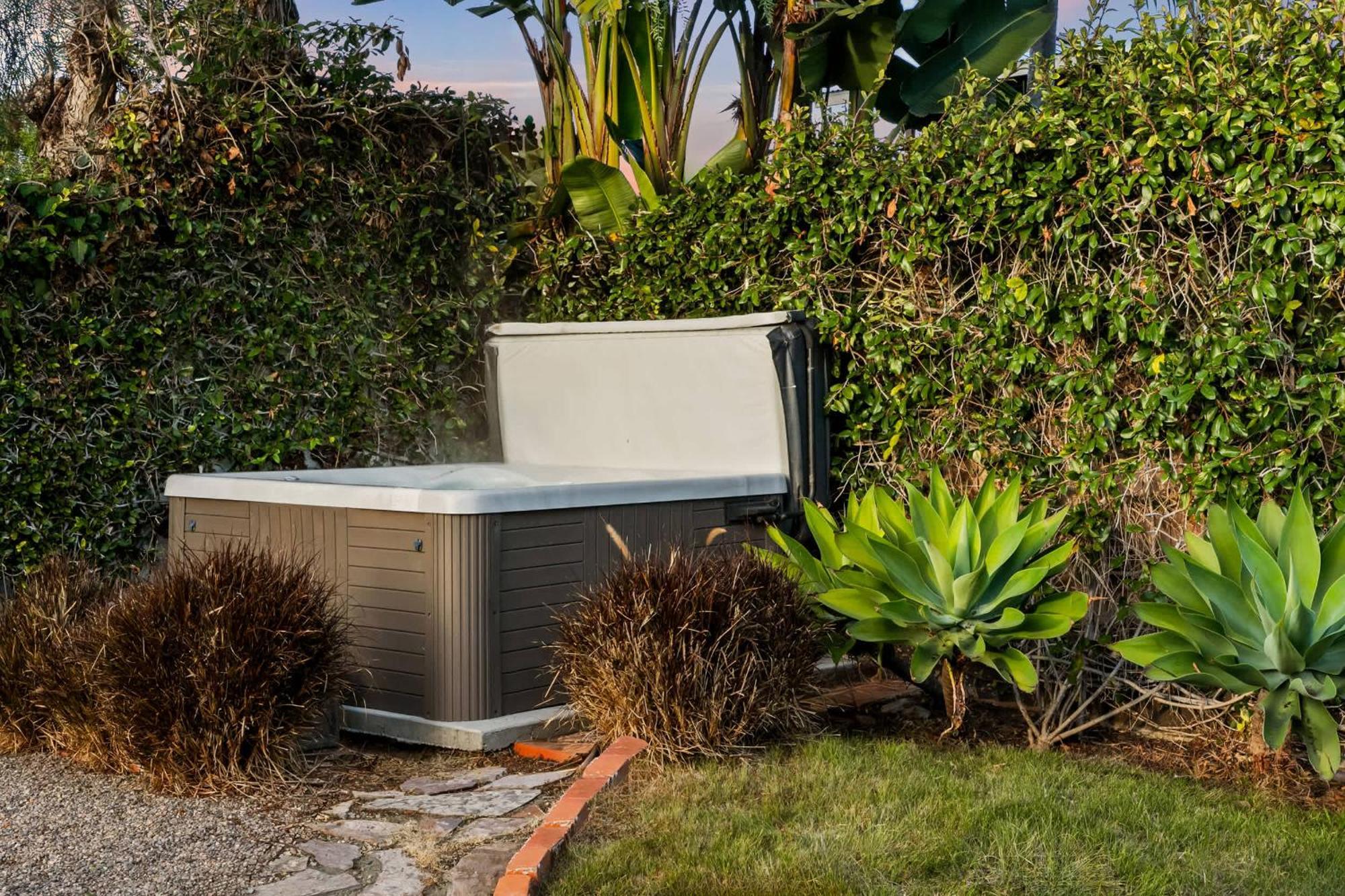 Holiday home Cozy Coastal Hot Tub & Putting *